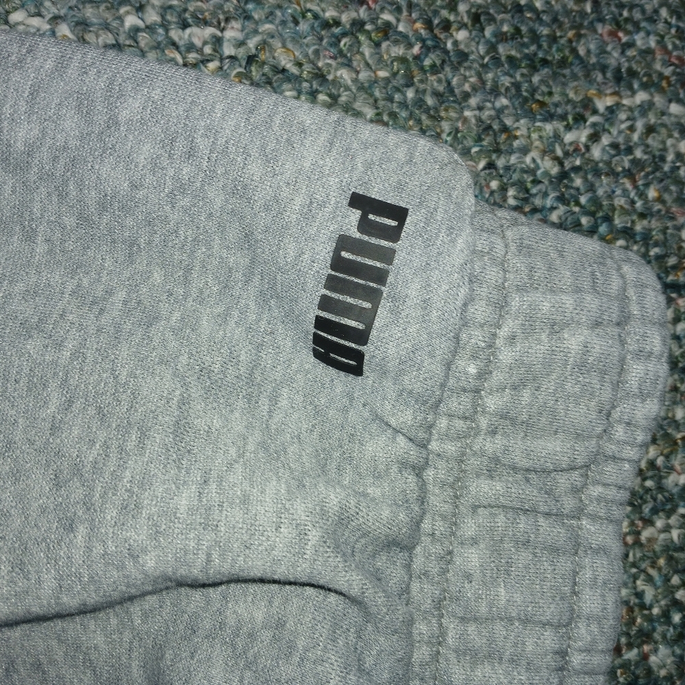 PUMA Sweatpants - Picture 5 of 5